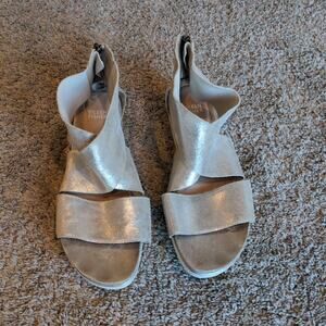 Eileen Fisher Sport Suede Criss Cross Banded Wedge Platform Sandals Size 9